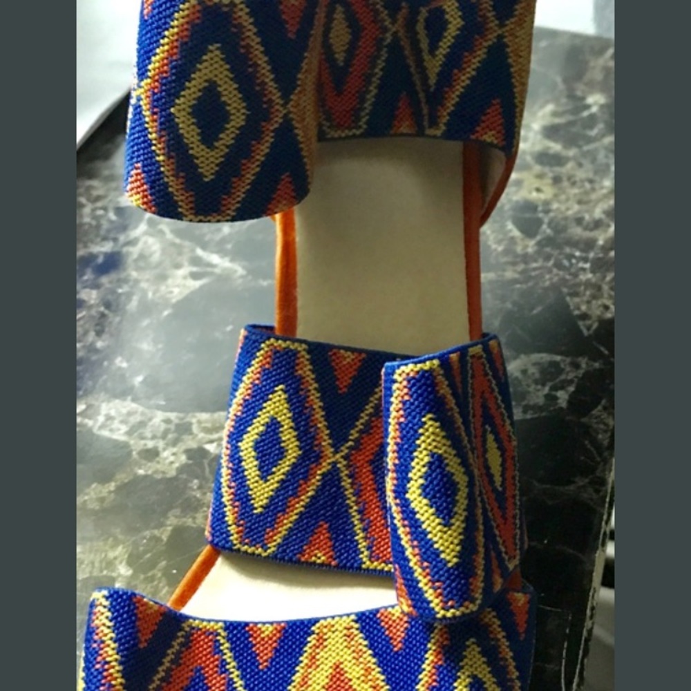 Sexy Tribal Printed Strap heels * NEW* - Picture 3 of 7